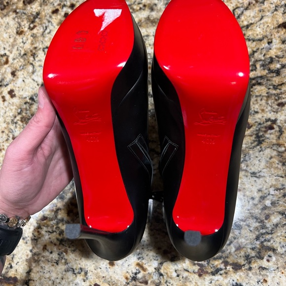 DIRDIBOOTIE 130 CALF • Christian Louboutin Black and Red Ankle Booties - Picture 7 of 11